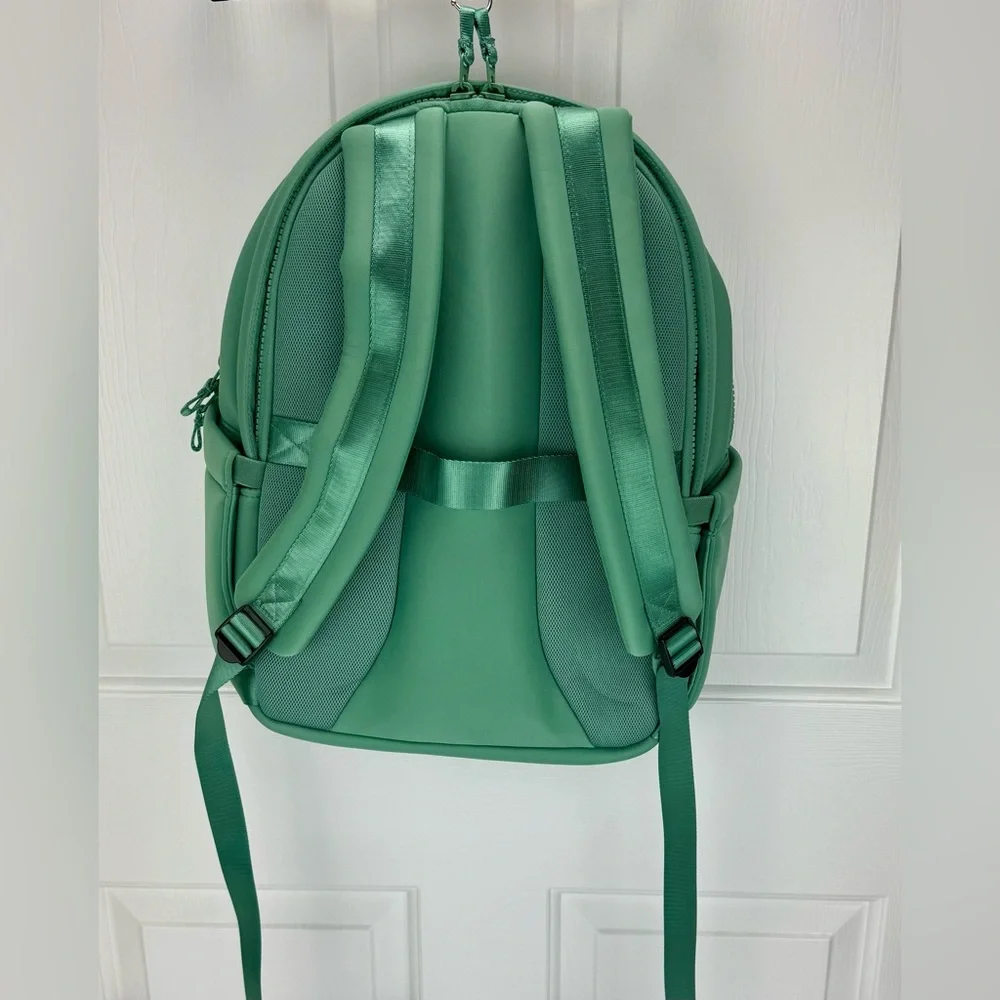 All In Motion Faux Neoprene Laptop Backpack Green, NWOT - Picture 2 of 11